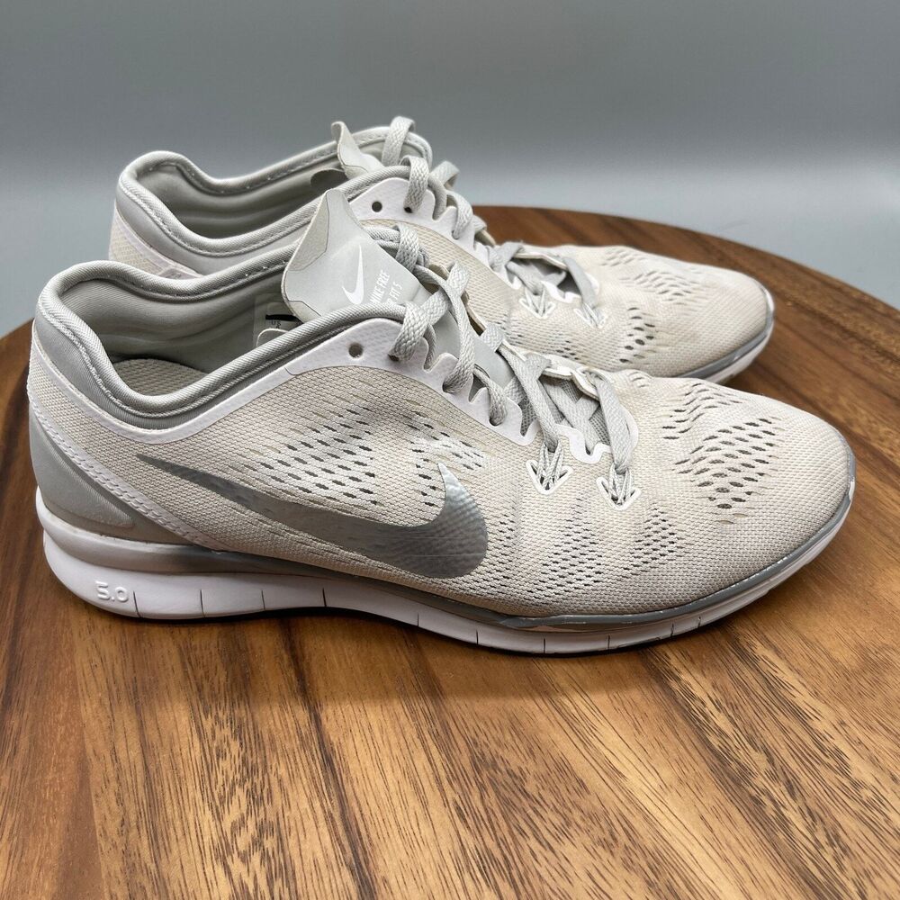 Nike Free 5.0 Tr Fit 5 Shoes Womens Size 8 Running Training White Platinum Gym